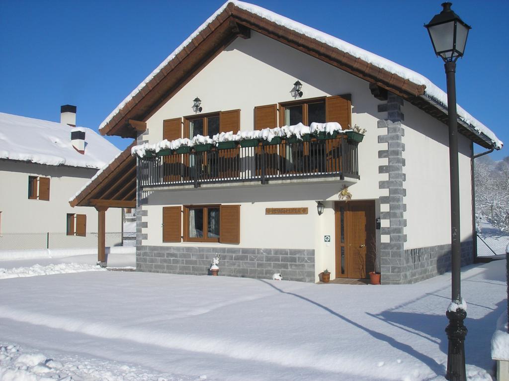 Albergue Irugoienea Espinal-Auzperri Екстериор снимка